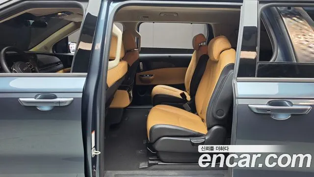 Kia Carnival 4th Gen — Фото автомобиля 18