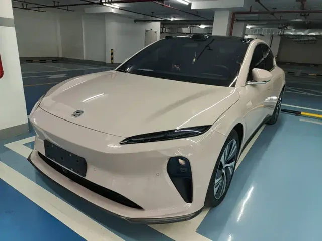 Фотография автомобиля — Nio ET5