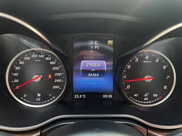 Mercedes-Benz V-Class — Фото автомобиля 12