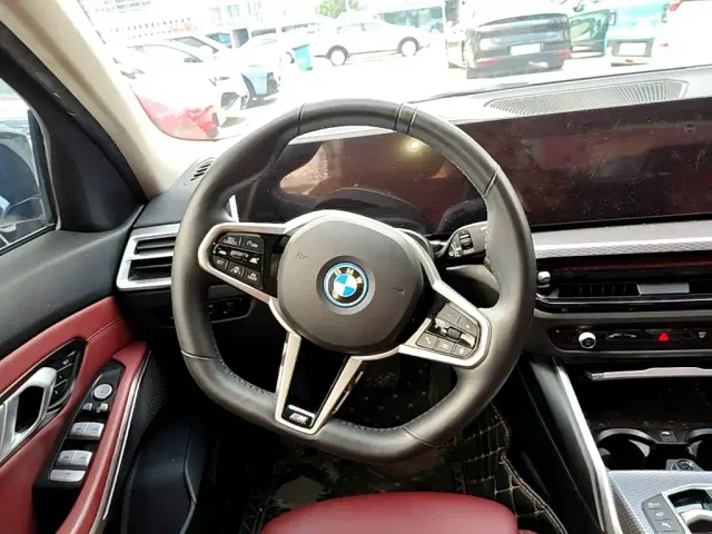 BMW i3 — Фото автомобиля 10
