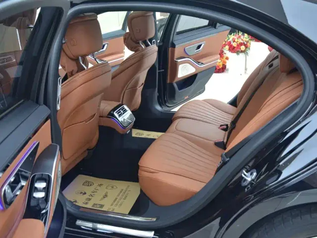 Mercedes-Benz S-Class — Фото автомобиля 5