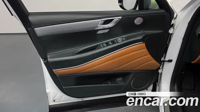 Genesis GV80 — Фото автомобиля 13