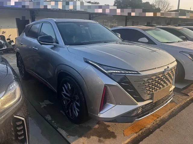 Changan Z6 — Фото автомобиля 3