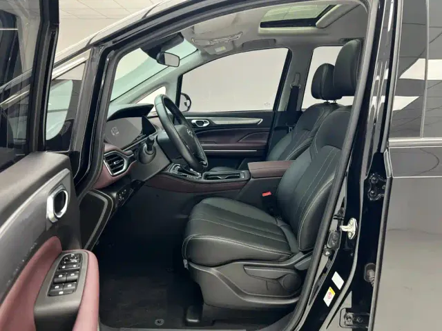 GAC Trumpchi M6 — Фото автомобиля 20