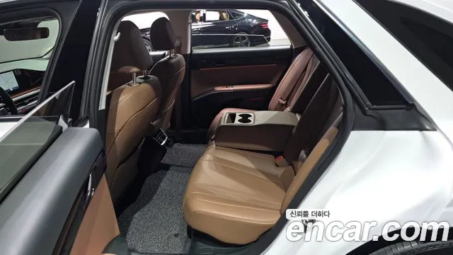 Hyundai Grandeur GN7 — Фото автомобиля 12