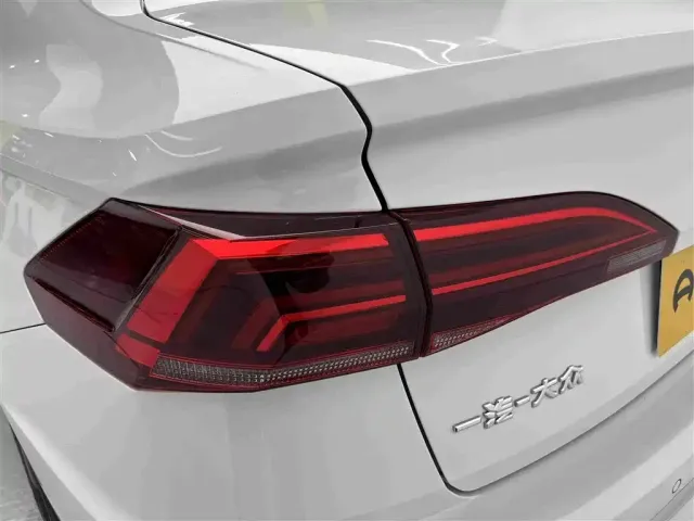 Volkswagen Bora 2021 1.5L Automatic Comfort Smart Edition — Фото автомобиля 11