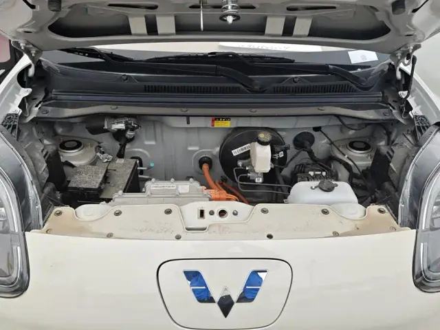 Wuling Hongguang Mini EV — Фото автомобиля 10