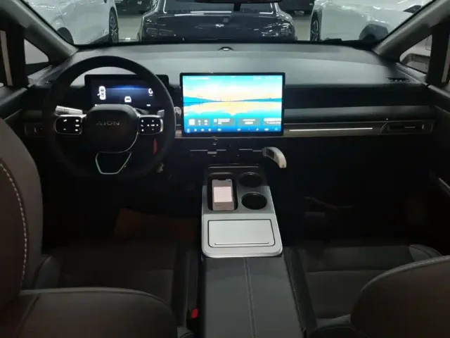 GAC Aion Y — Фото автомобиля 9