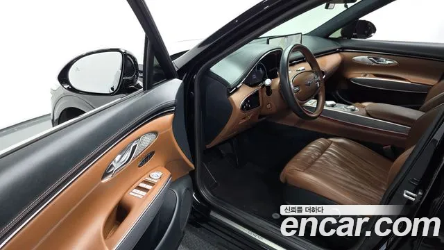 Genesis GV70 — Фото автомобиля 10