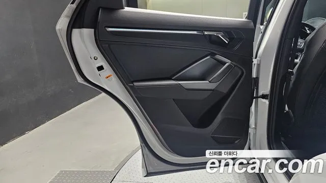 Audi Q3 35 TDI quattro Premium Sportback — Фото автомобиля 20