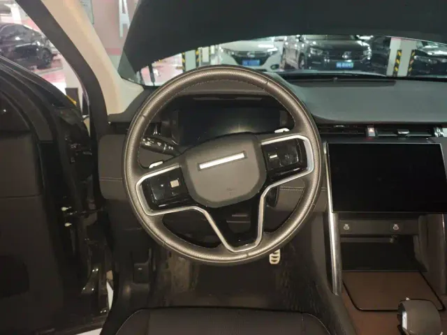 Land Rover Discovery Sport — Фото автомобиля 11