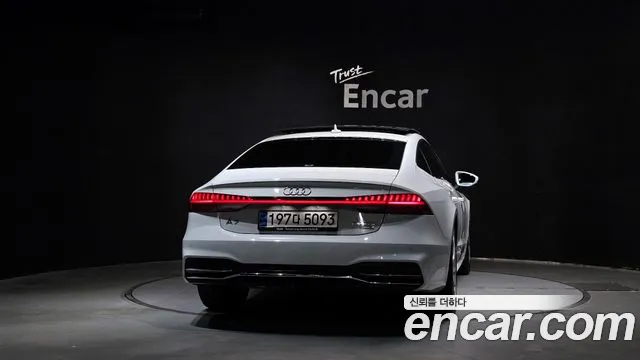 Audi A7 4K — Фото автомобиля 4