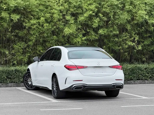 Mercedes-Benz C-Class — Фото автомобиля 7