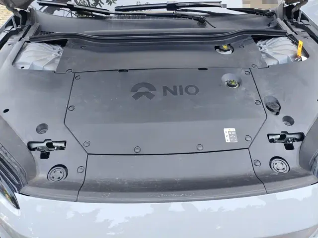 Nio ET5 Touring — Фото автомобиля 16