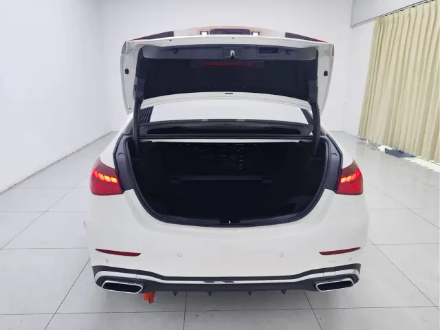 Mercedes-Benz C-Class — Фото автомобиля 6