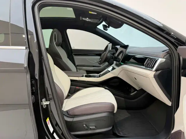 BYD Song PLUS — Фото автомобиля 13
