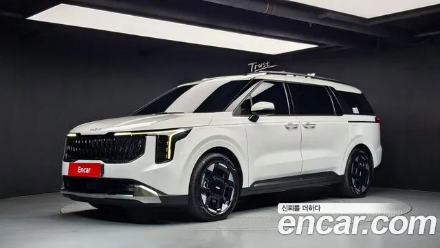 Фотография автомобиля — Kia Carnival Generation 4