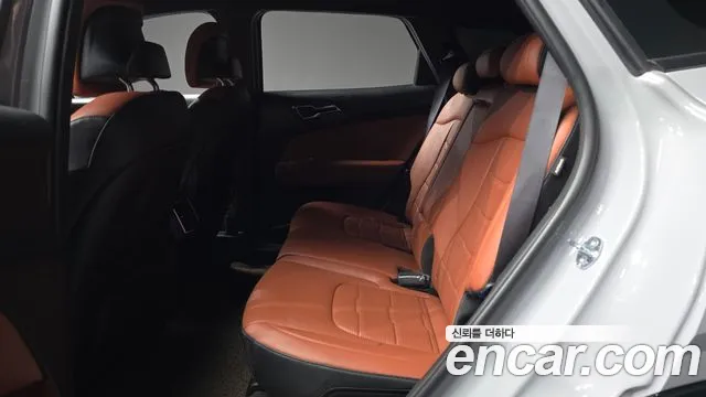 Kia Sportage Бензин 1.6 турбо 2WD — Фото автомобиля 11