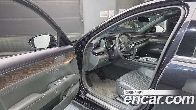 Genesis G90 Бензин 3.5 Turbo e-S/C AWD — Фото автомобиля 10