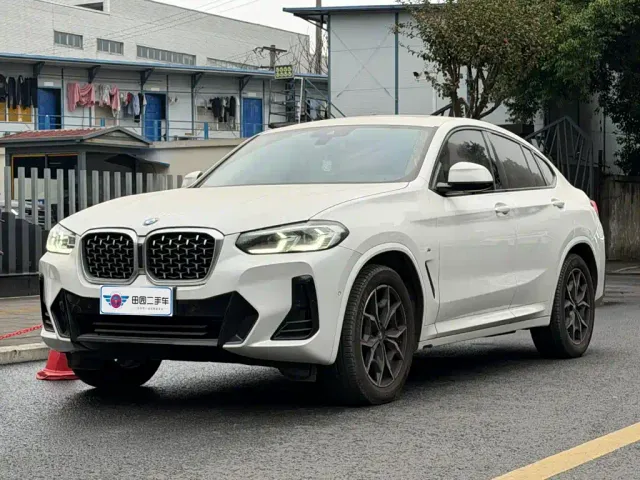 Фотография автомобиля — BMW X4