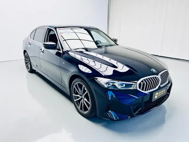 BMW BMW 3 Series 2023 320Li M Sport Package — Фото автомобиля 3