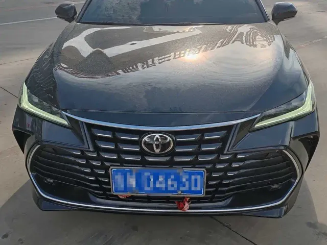 Toyota Avalon — Фото автомобиля 2