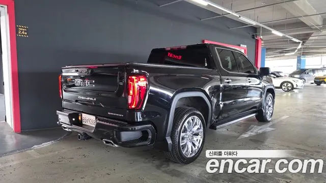 GMC Sierra — Фото автомобиля 2