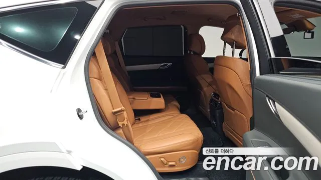 Genesis GV80 — Фото автомобиля 17
