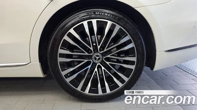 Mercedes-Benz S-Class — Фото автомобиля 20