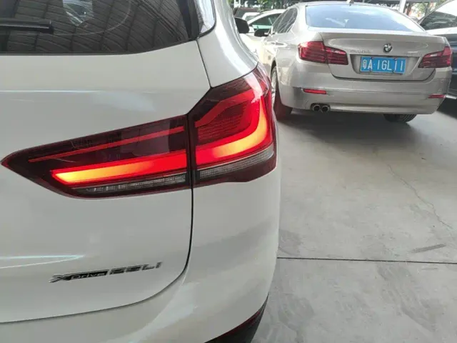 BMW X1 — Фото автомобиля 7