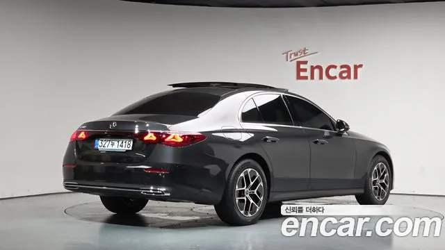 Mercedes-Benz E-Class W214 — Фото автомобиля 2