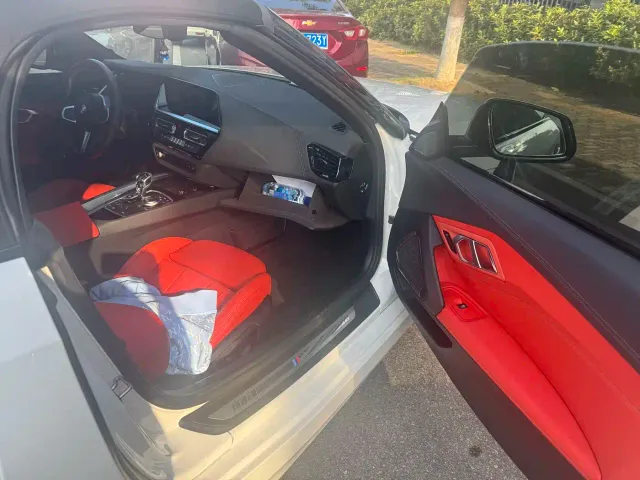 BMW Z4 — Фото автомобиля 4