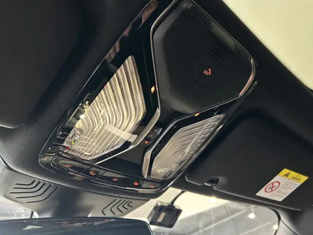 BMW 7 Series — Фото автомобиля 17