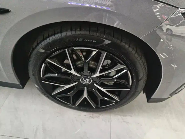BYD Han — Фото автомобиля 6