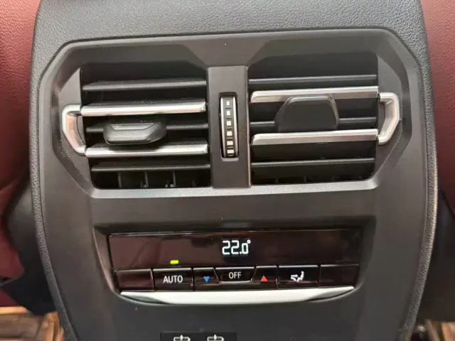 BMW 3 Series — Фото автомобиля 12