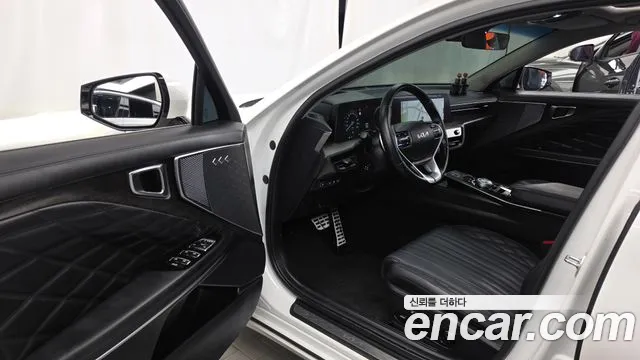 Kia K8 Hybrid — Фото автомобиля 15