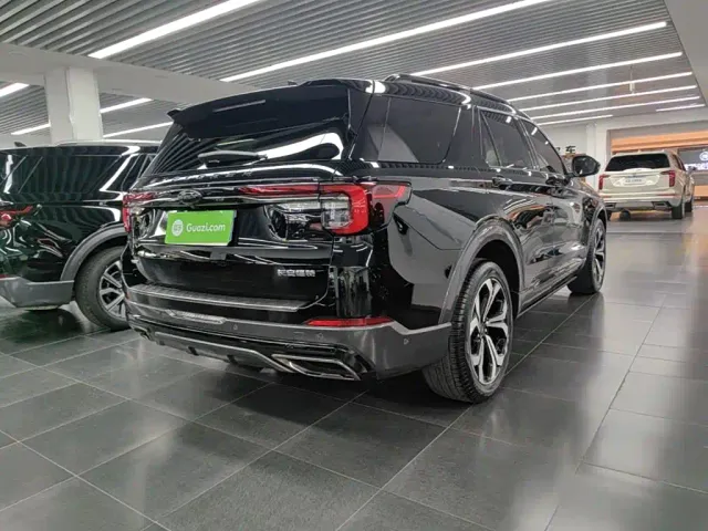 Ford Explorer — Фото автомобиля 6