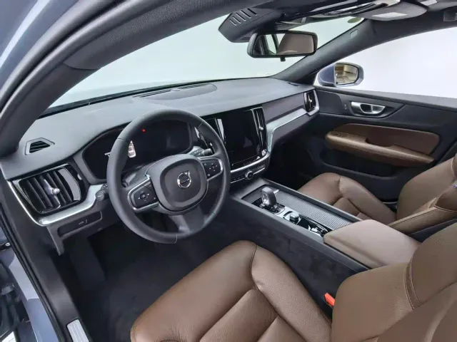 Volvo S60 — Фото автомобиля 16