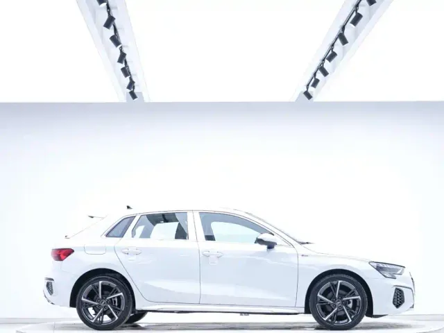 Audi A3 — Фото автомобиля 4