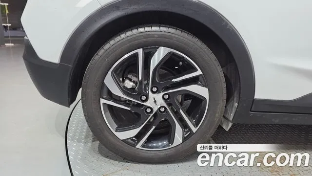 Chevrolet Bolt EV New — Фото автомобиля 5