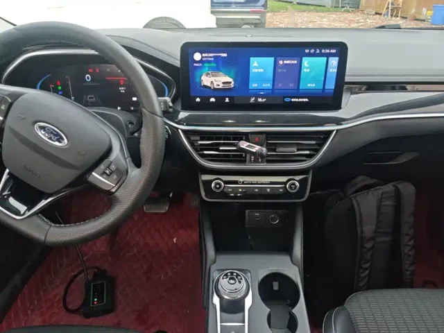 Ford Focus — Фото автомобиля 12
