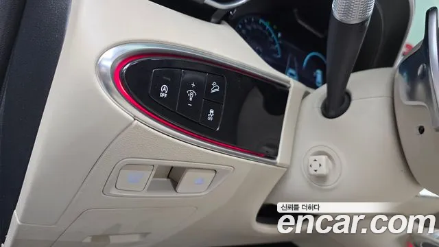 Genesis GV70 2.5T Бензин 2WD — Фото автомобиля 27