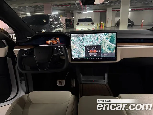 Tesla Model X — Фото автомобиля 8