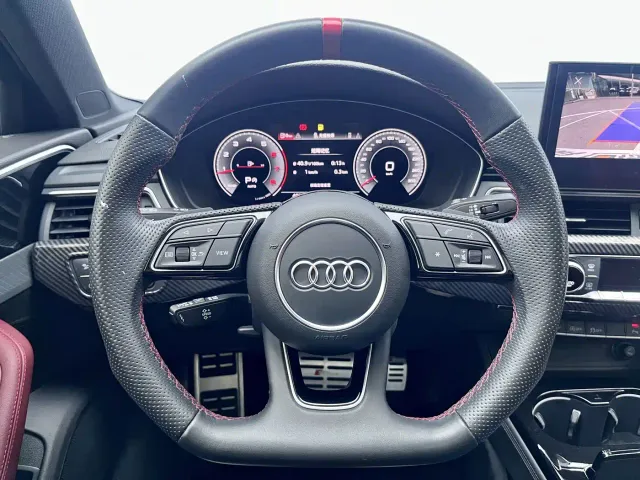 Audi A4L — Фото автомобиля 16