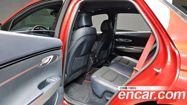 Genesis GV70 — Фото автомобиля 18