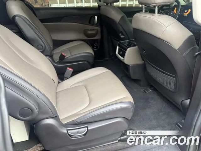 Kia Carnival 4th Gen — Фото автомобиля 12