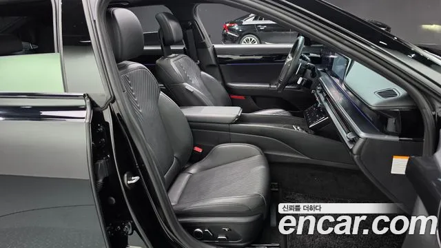 Hyundai Grandeur GN7 — Фото автомобиля 10