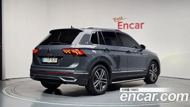 Volkswagen Tiguan Tiguan 2 поколение 2.0 TDI Prestige — Фото автомобиля 2