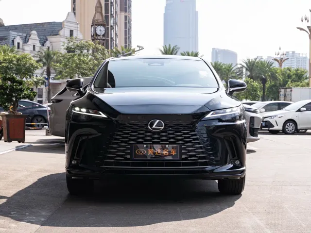 Lexus RX — Фото автомобиля 2