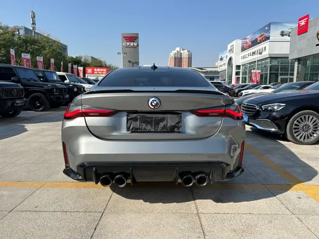 BMW M4 — Фото автомобиля 4